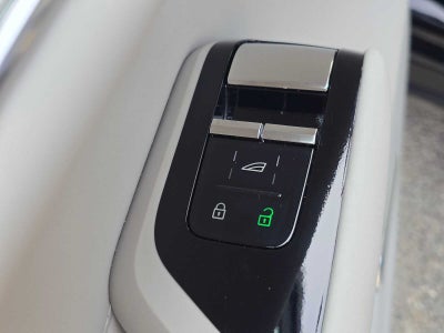 2025 Volvo EX90 Ultra