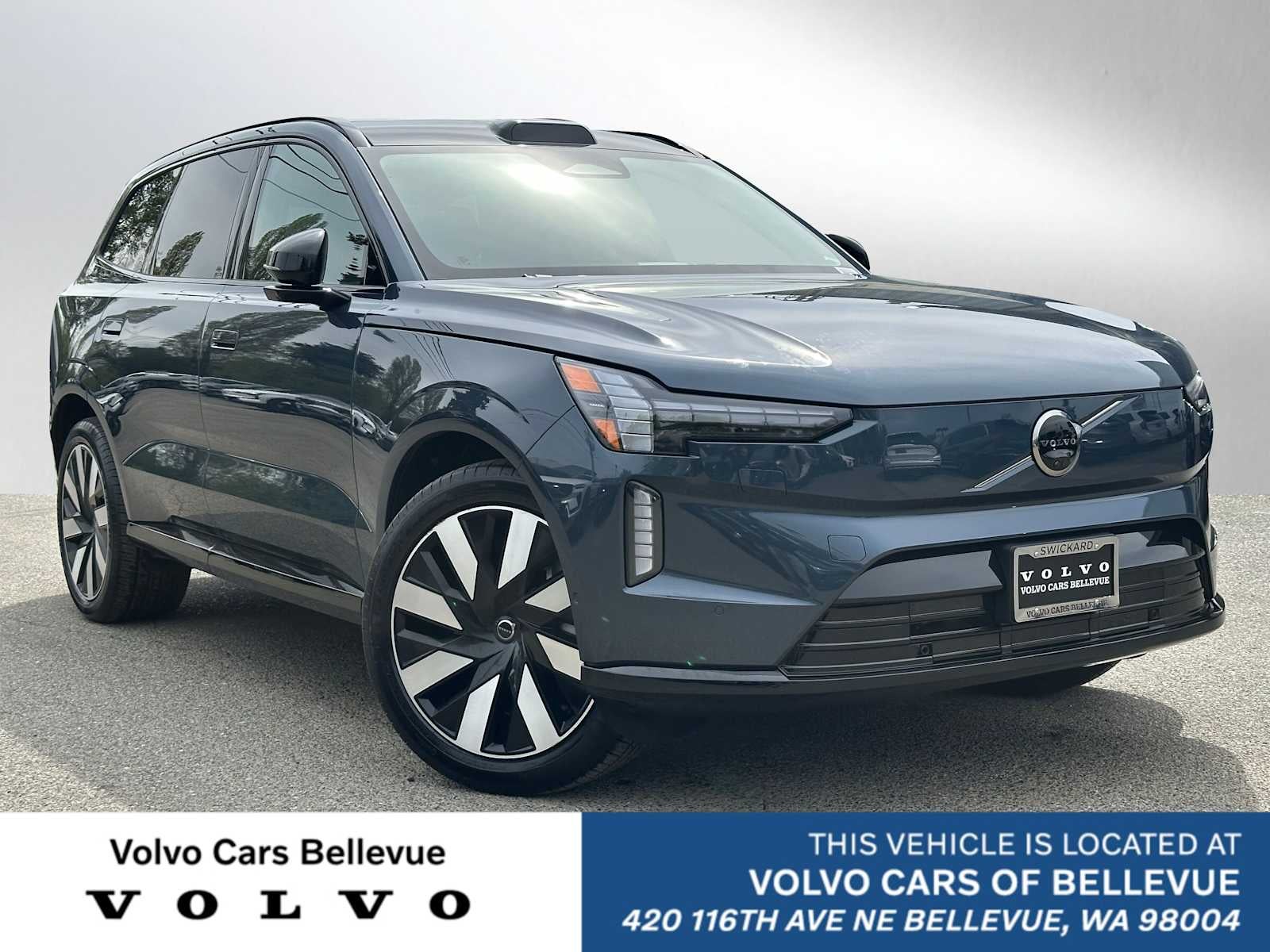 2025 Volvo EX90 Plus