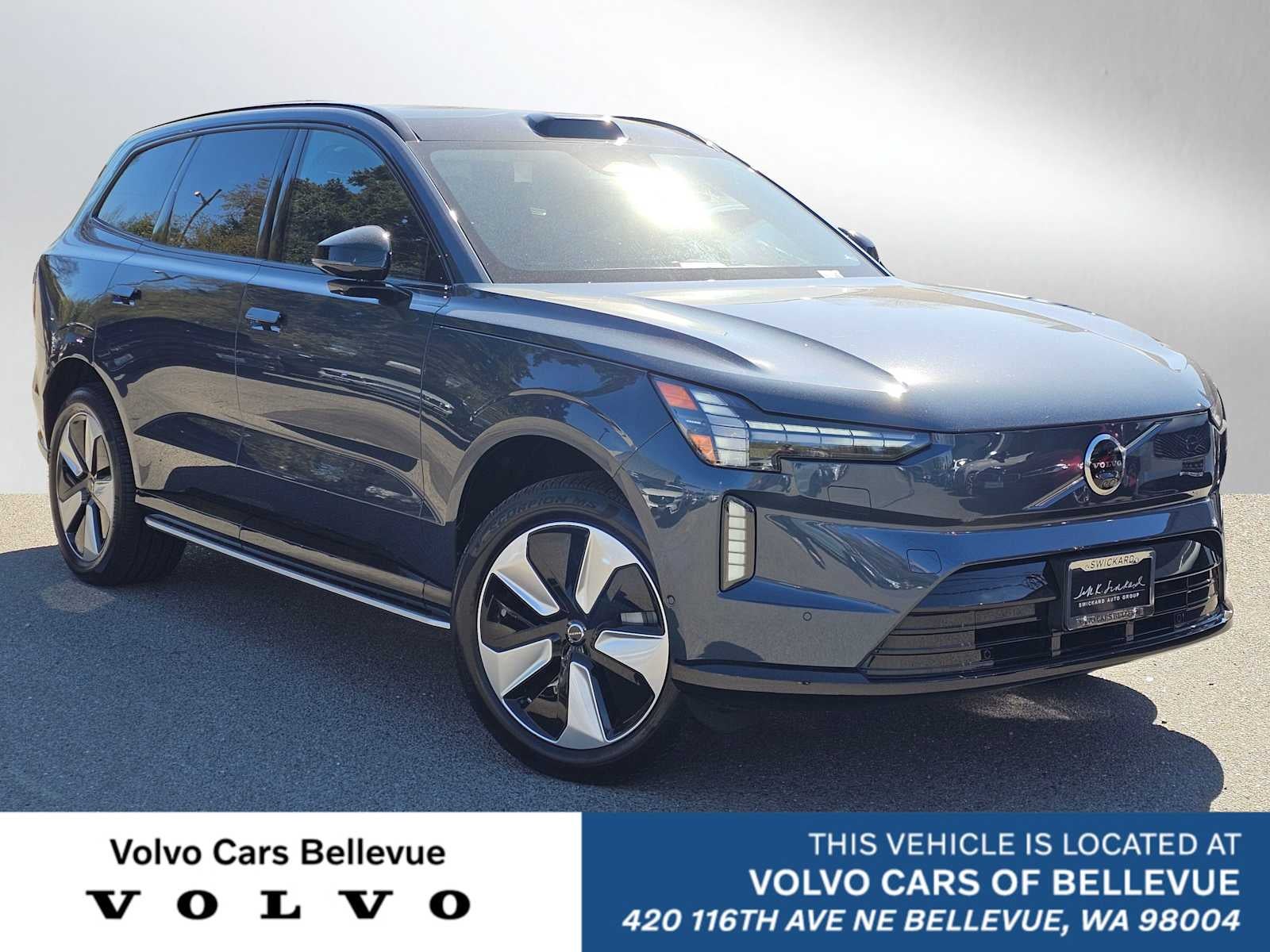 2025 Volvo EX90 Plus