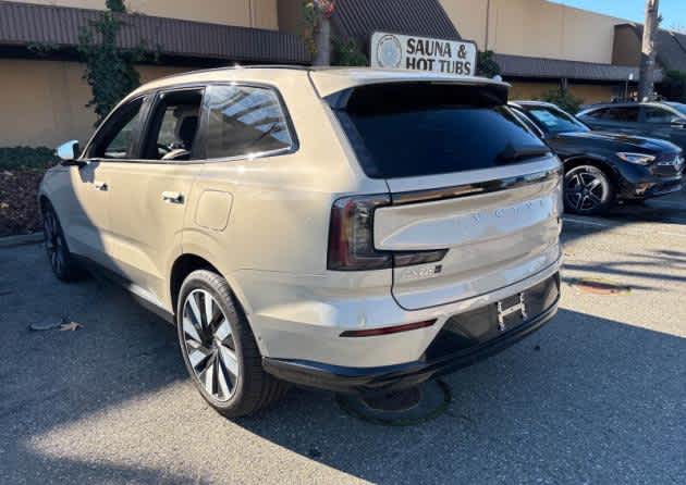 2025 Volvo EX90 Ultra