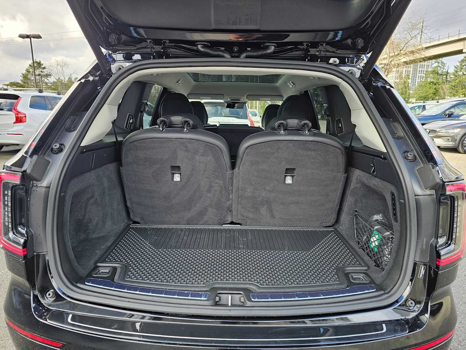 2025 Volvo EX90 Ultra