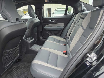 2022 Volvo S60 Recharge Plug-In Hybrid R-Design