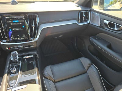 2024 Volvo S60 Recharge Plug-In Hybrid Ultimate Black Edition