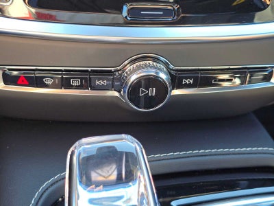 2024 Volvo S60 Recharge Plug-In Hybrid Ultimate Black Edition