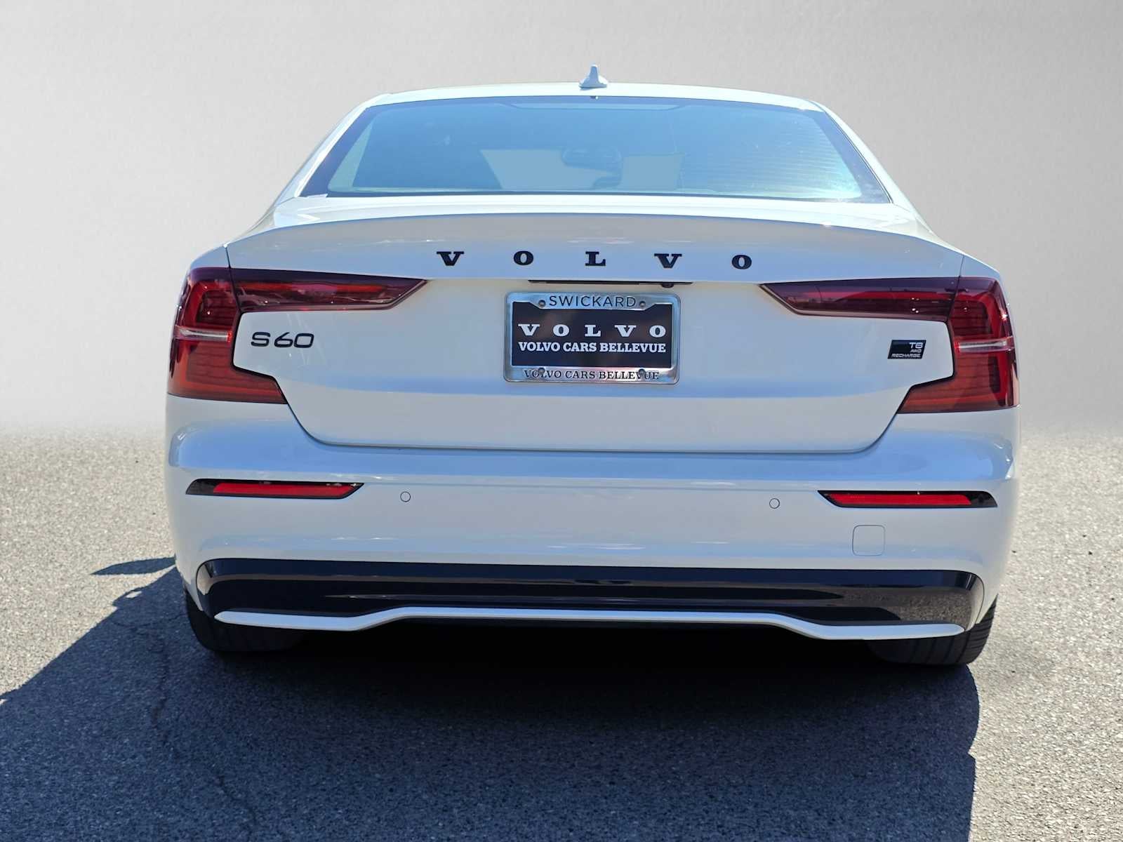 2024 Volvo S60 Recharge Plug-In Hybrid Ultimate Black Edition