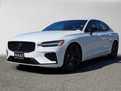 2024 Volvo S60 Recharge Plug-In Hybrid Ultimate Black Edition
