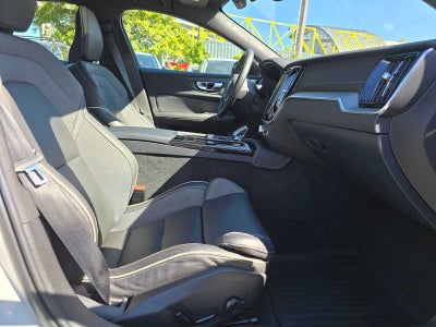 2024 Volvo S60 Recharge Plug-In Hybrid Ultimate Black Edition