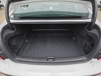 2023 Volvo S60 Recharge Plug-In Hybrid Ultimate Dark Theme