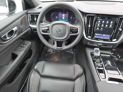 2023 Volvo S60 Recharge Plug-In Hybrid Ultimate Dark Theme
