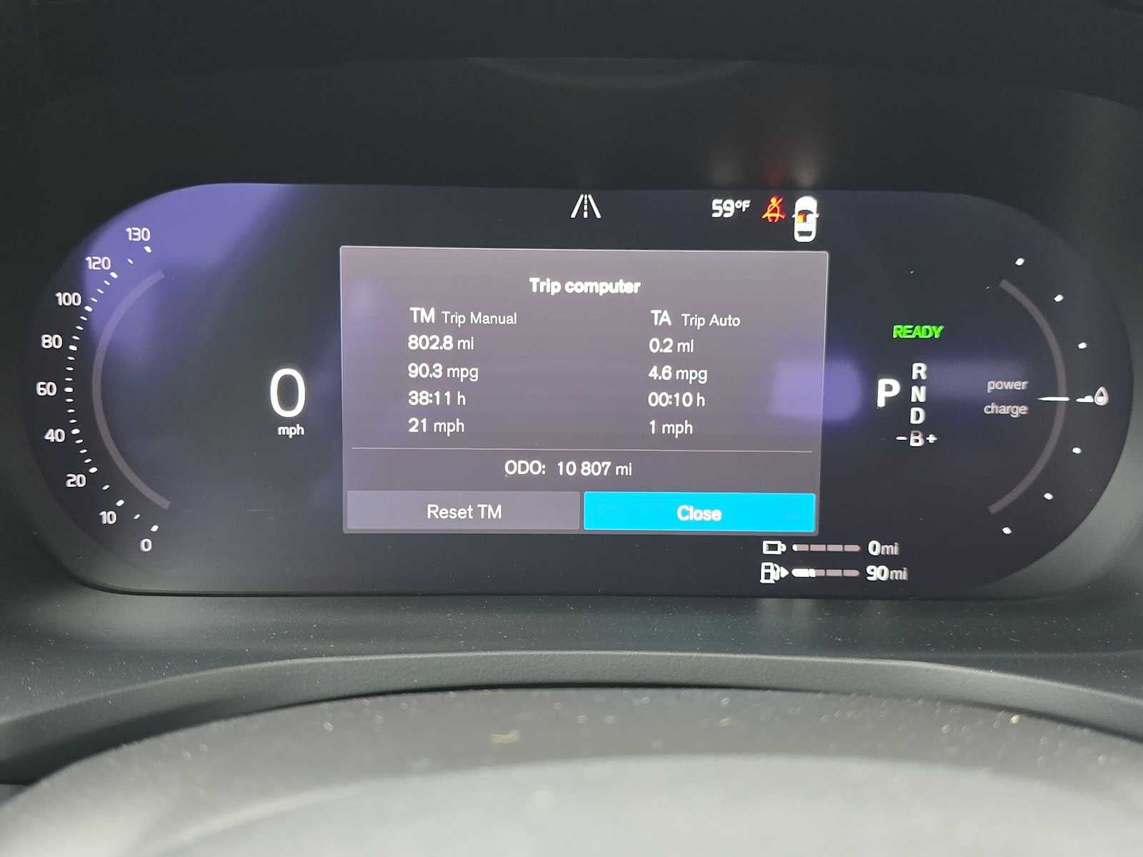 2023 Volvo S60 Recharge Plug-In Hybrid Ultimate Dark Theme