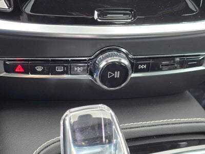 2023 Volvo S60 Recharge Plug-In Hybrid Ultimate Dark Theme