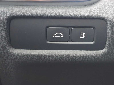 2023 Volvo S60 Recharge Plug-In Hybrid Ultimate Dark Theme