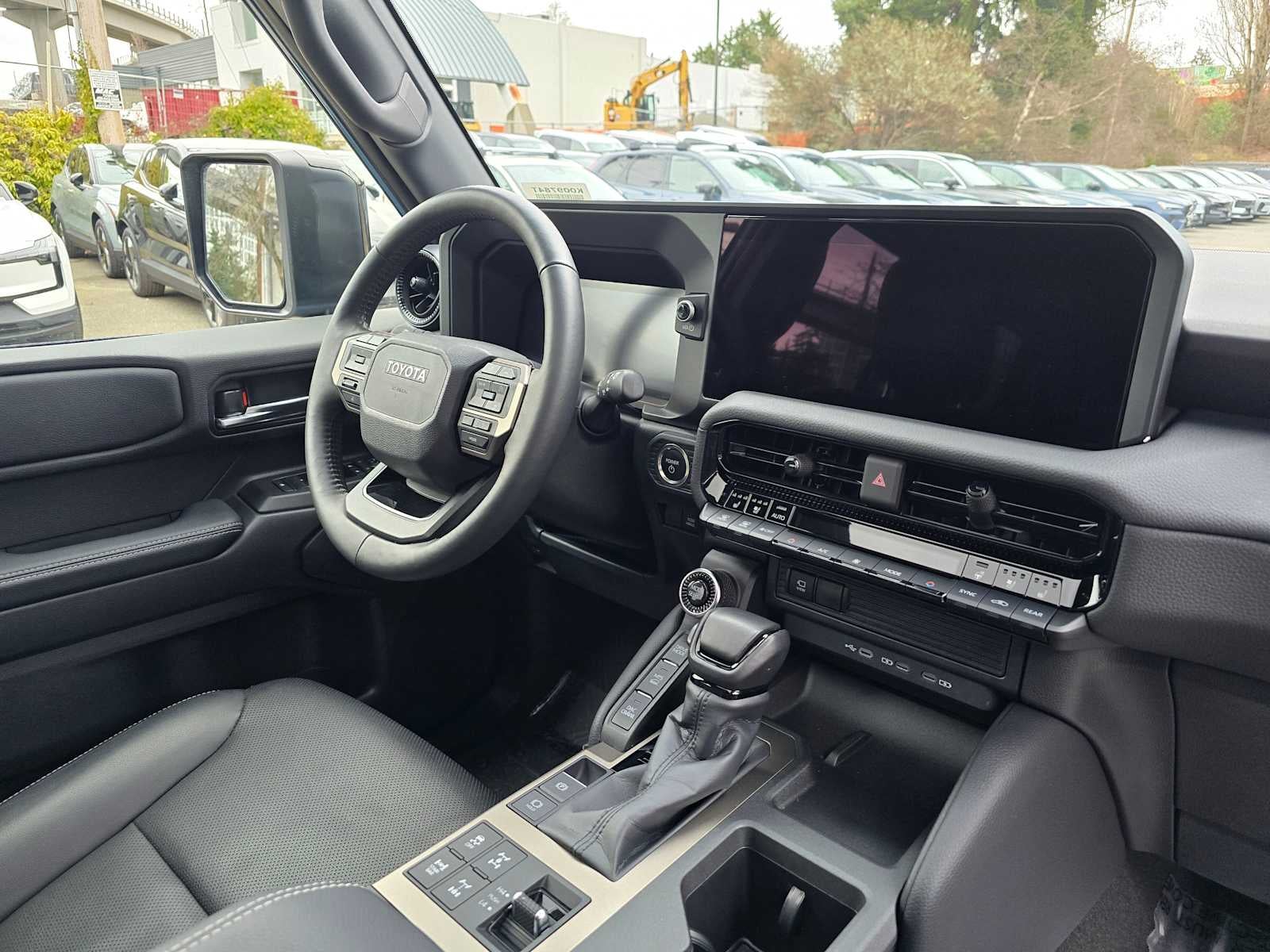 2024 Toyota Land Cruiser 4WD (Natl)