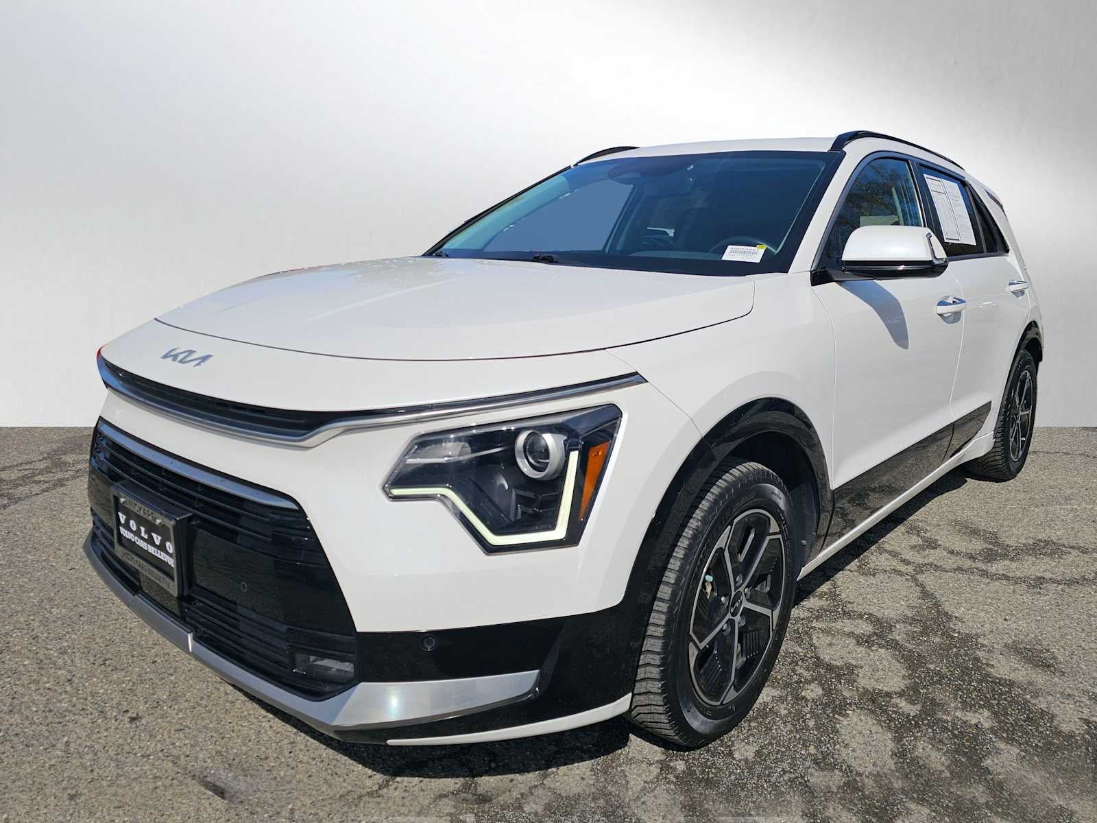 2023 Kia Niro SX