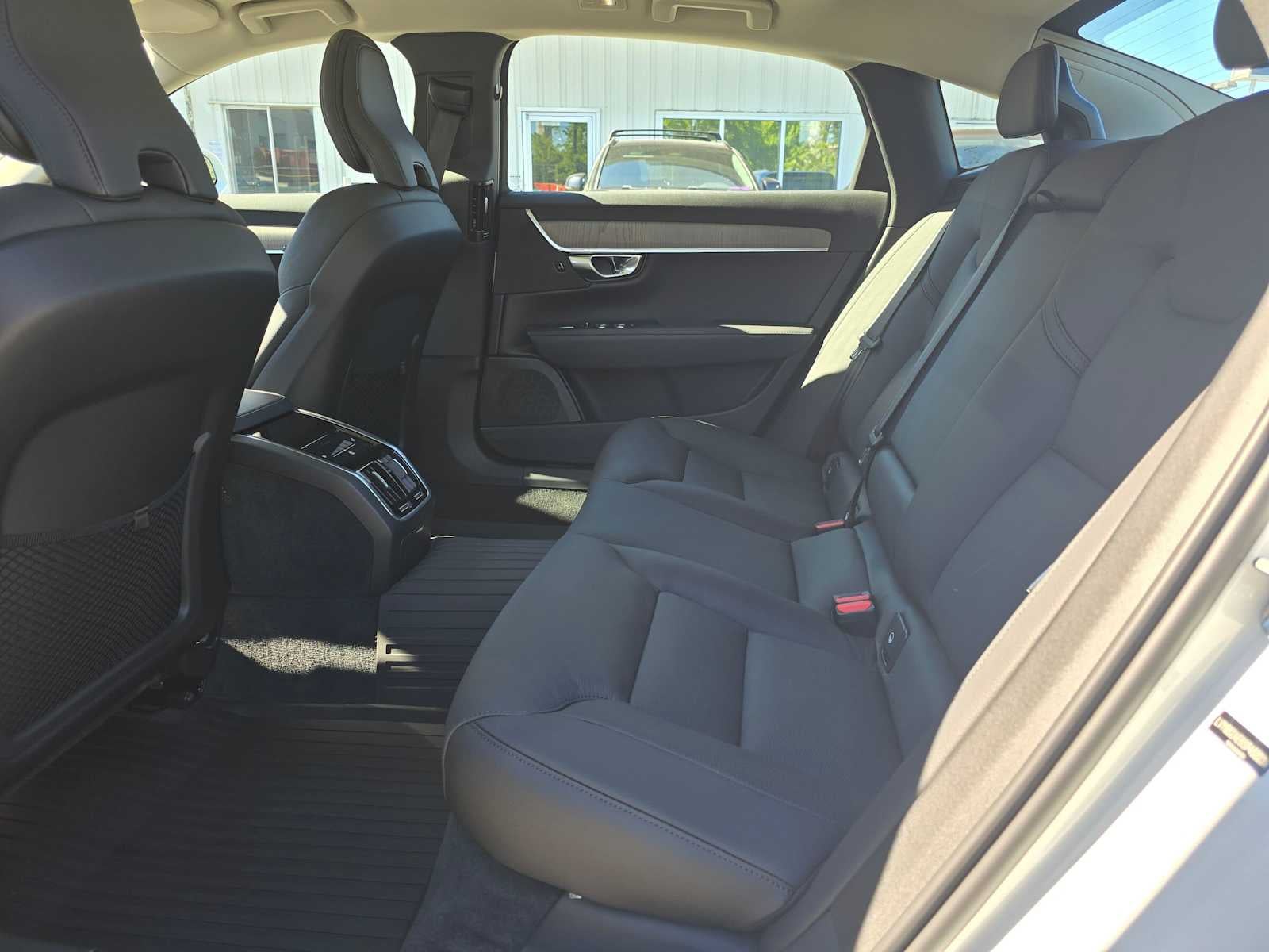 2025 Volvo S90 Plus
