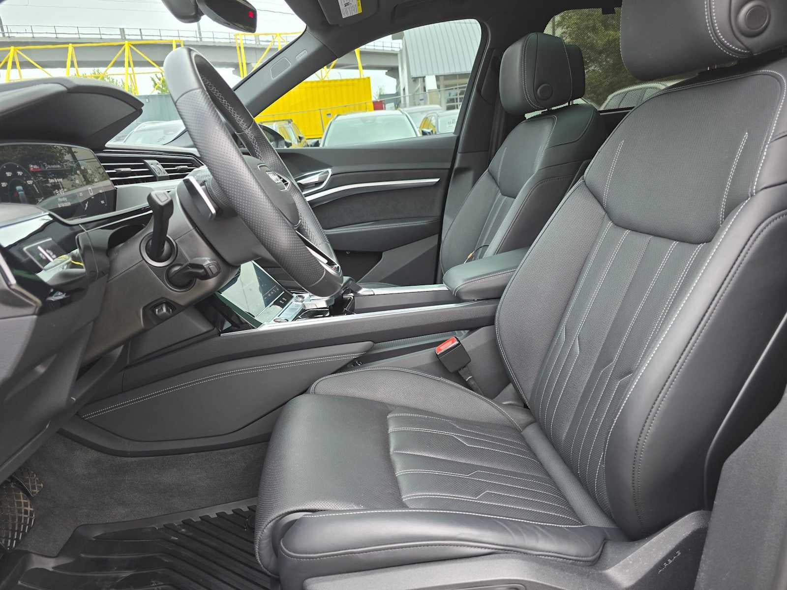 2023 Audi e-tron S Premium Plus