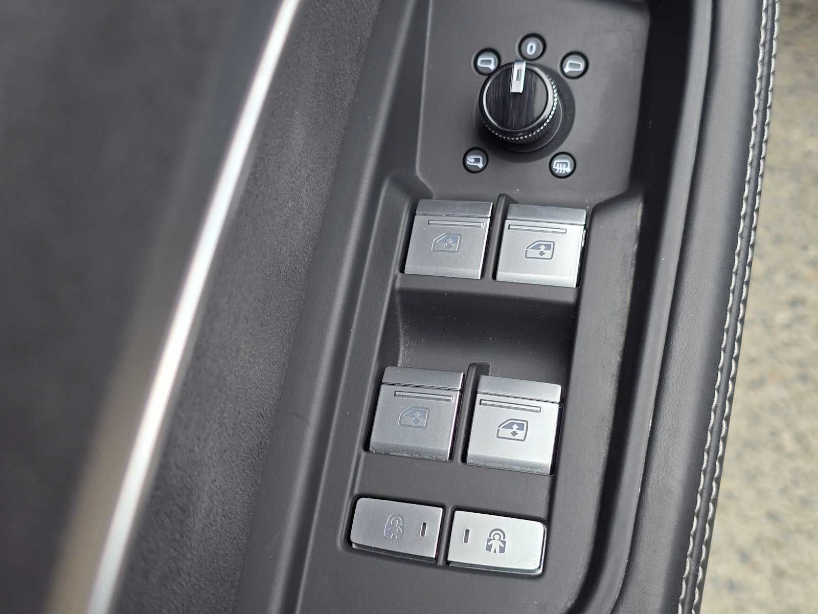 2023 Audi e-tron S Premium Plus