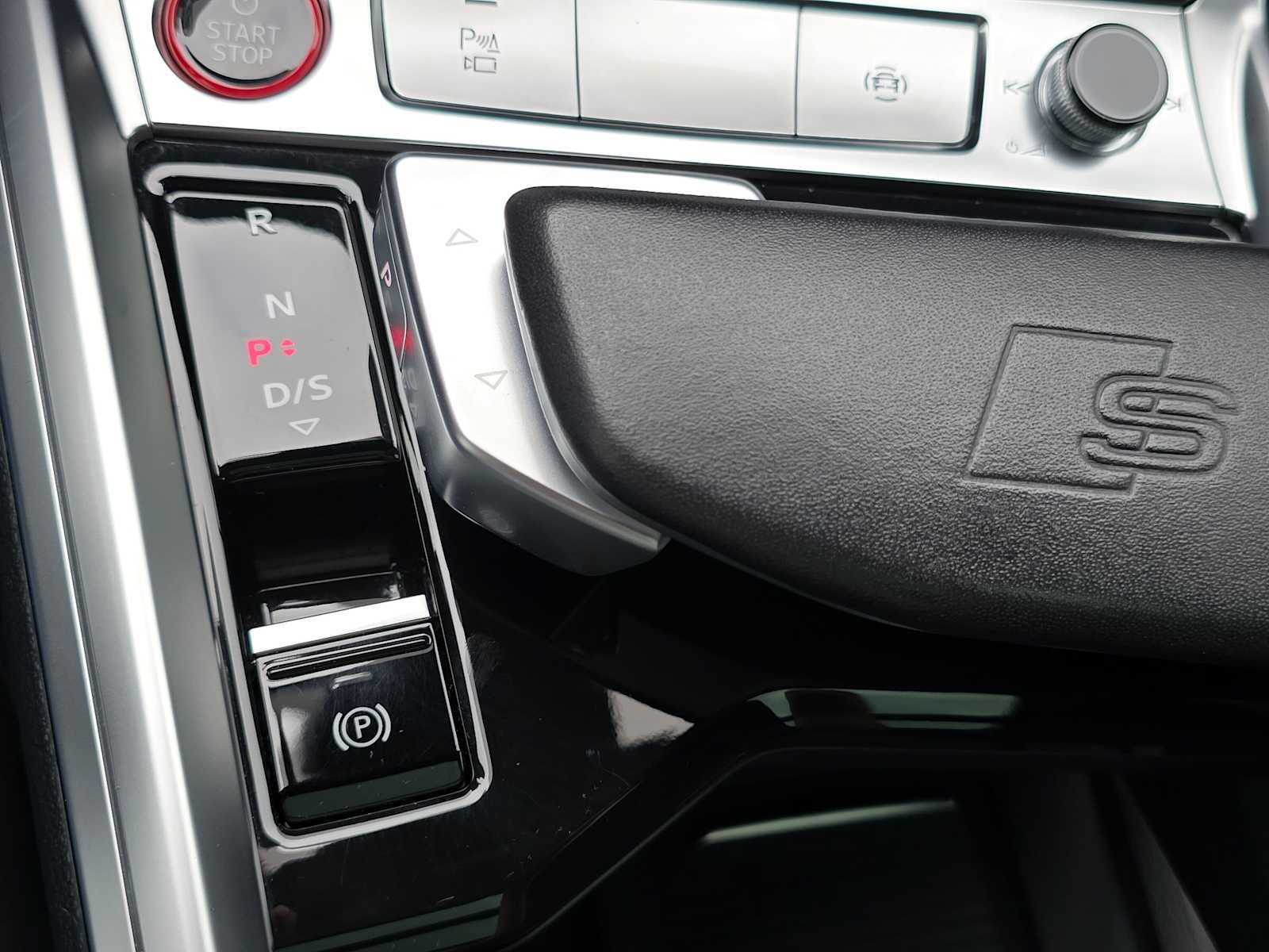 2023 Audi e-tron S Premium Plus