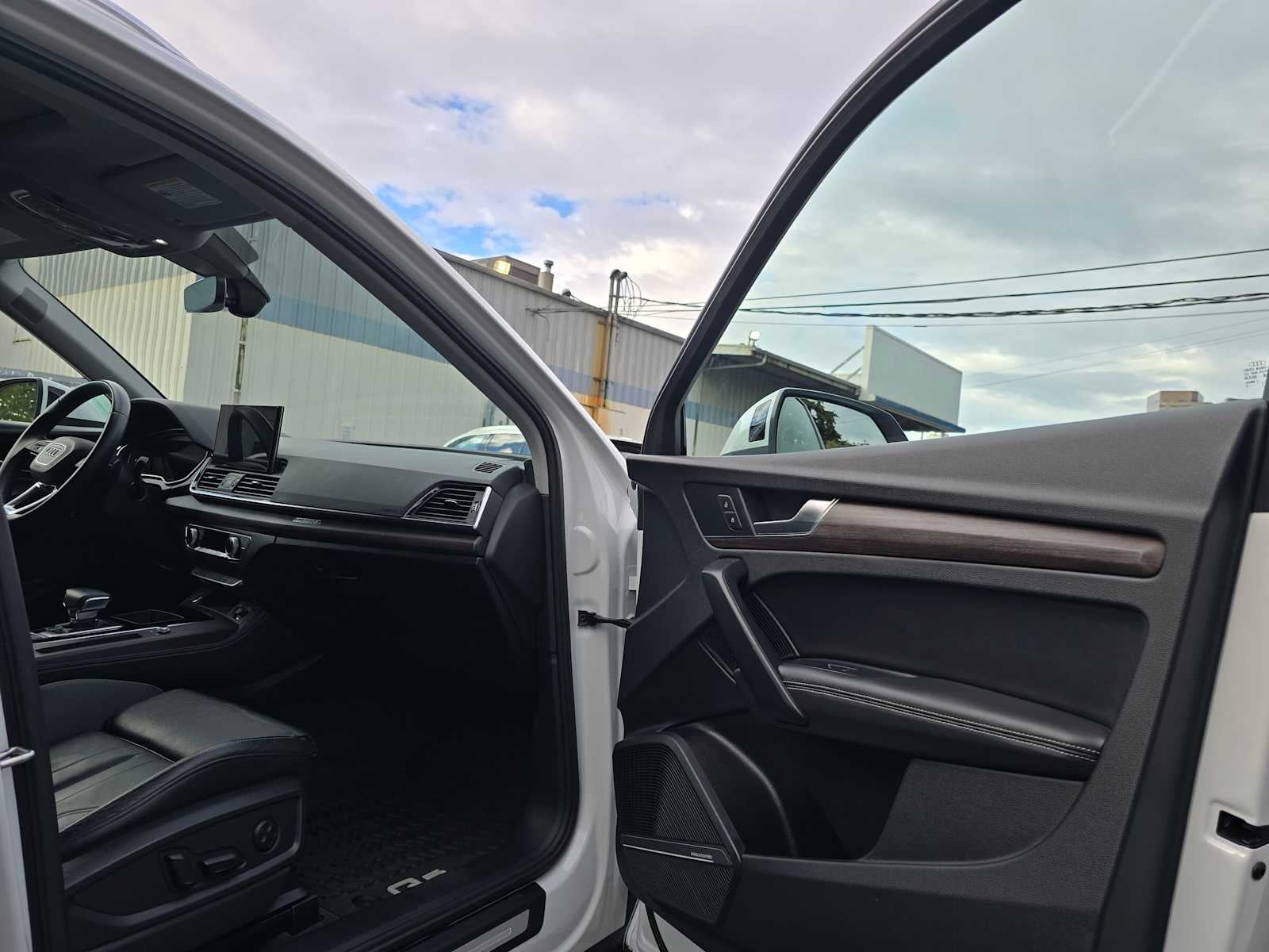 2022 Audi Q5 S line Premium Plus