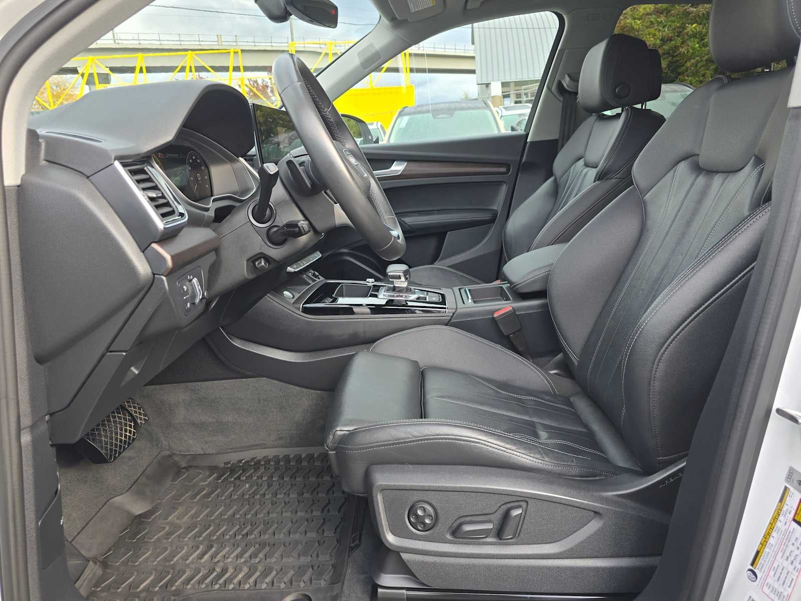 2022 Audi Q5 S line Premium Plus