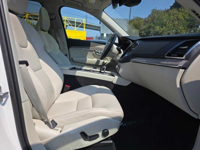 2023 Volvo XC90 Plus