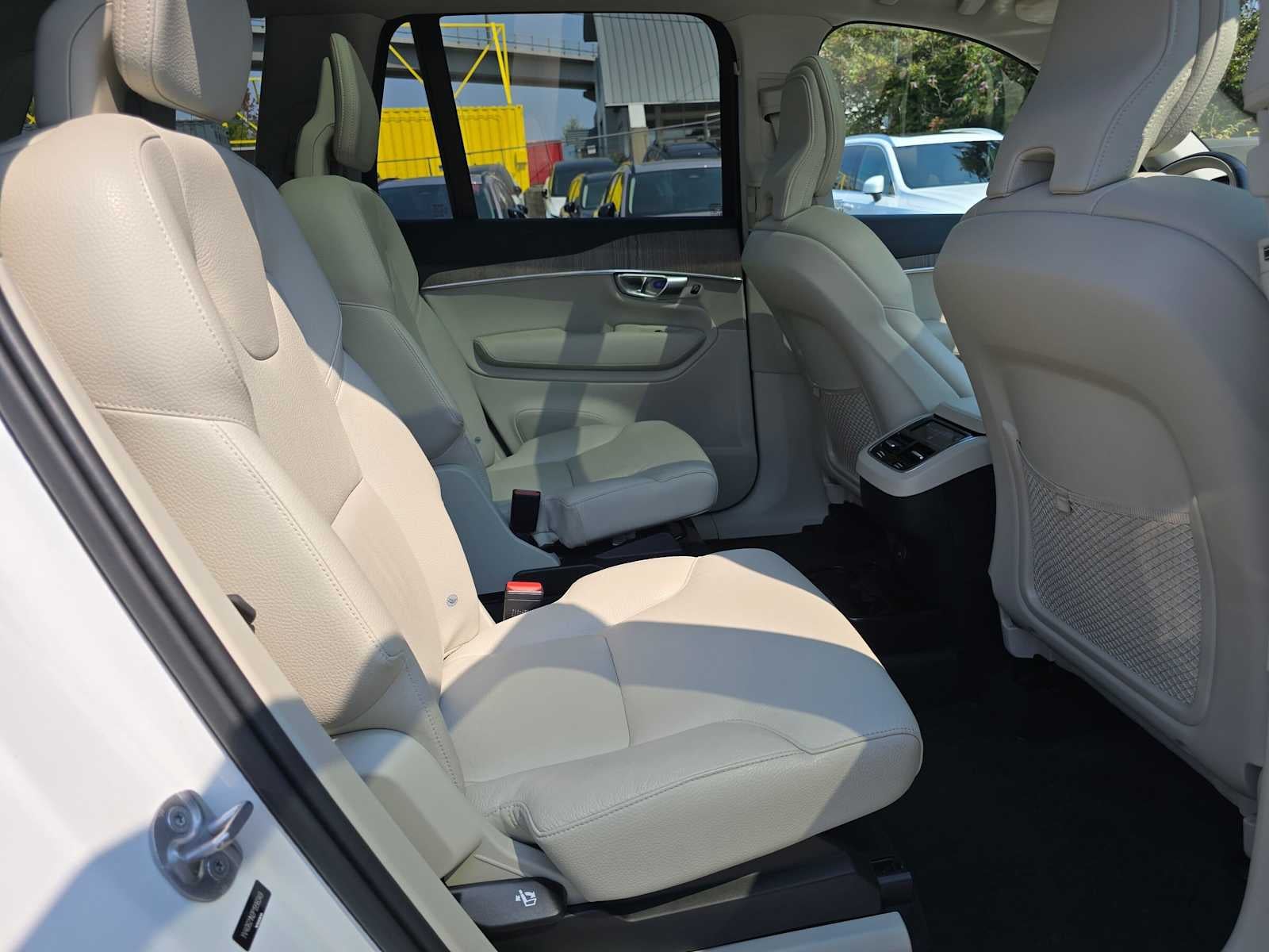 2023 Volvo XC90 Plus