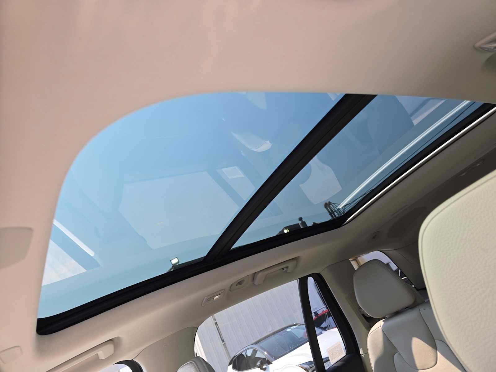2023 Volvo XC90 Plus