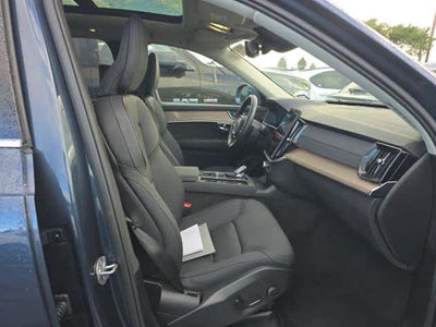 2025 Volvo XC90 Plus