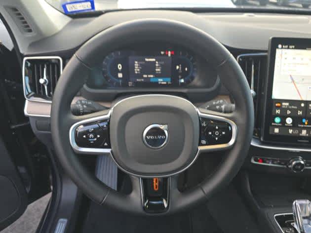 2025 Volvo XC90 Plus