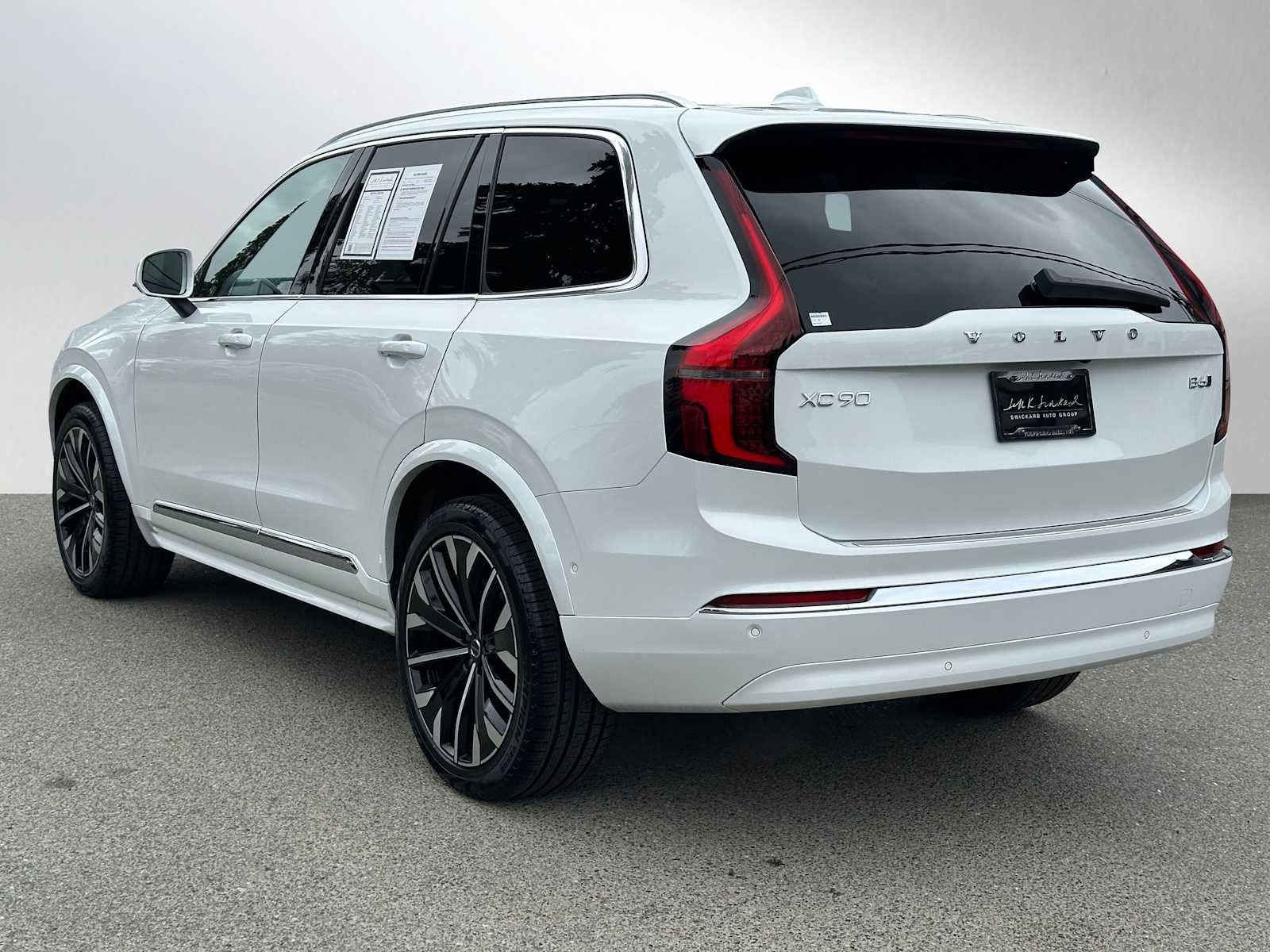 2025 Volvo XC90 Plus