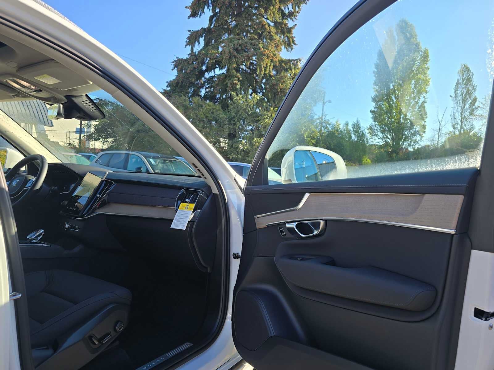 2026 Volvo XC90 Plus