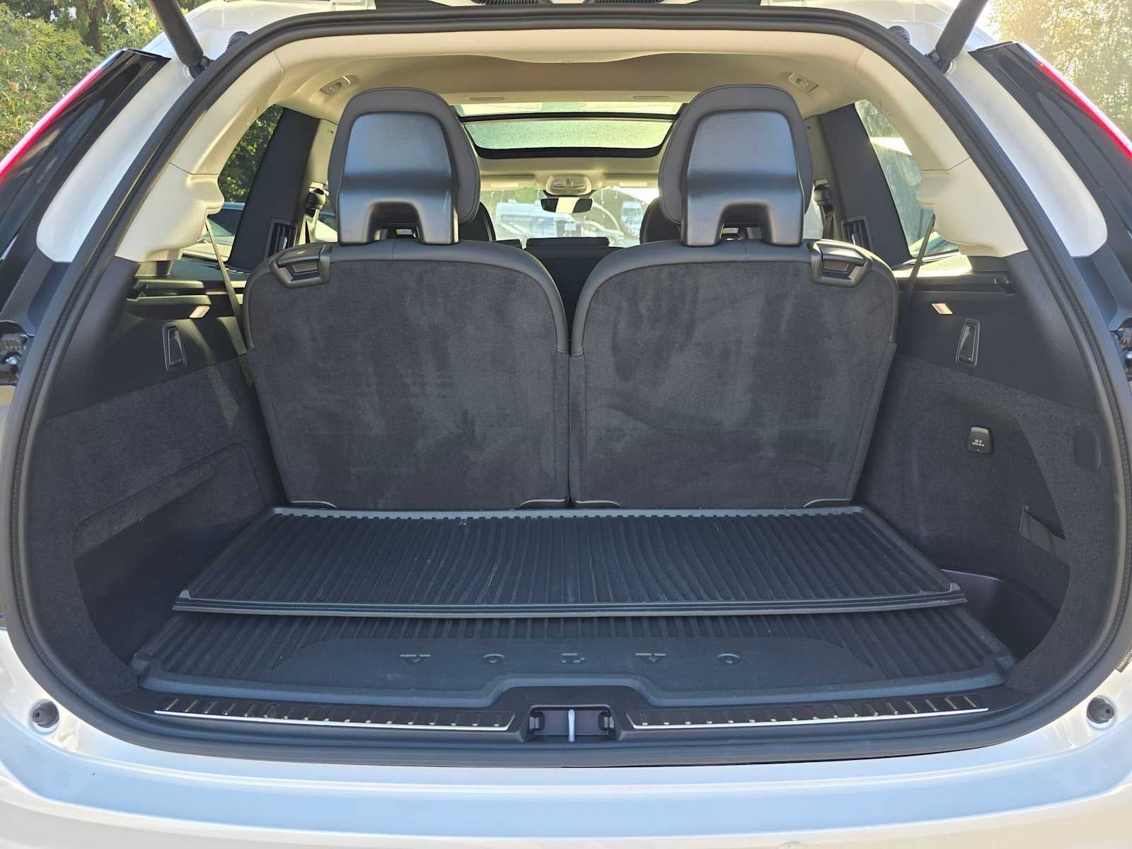 2026 Volvo XC90 Plus