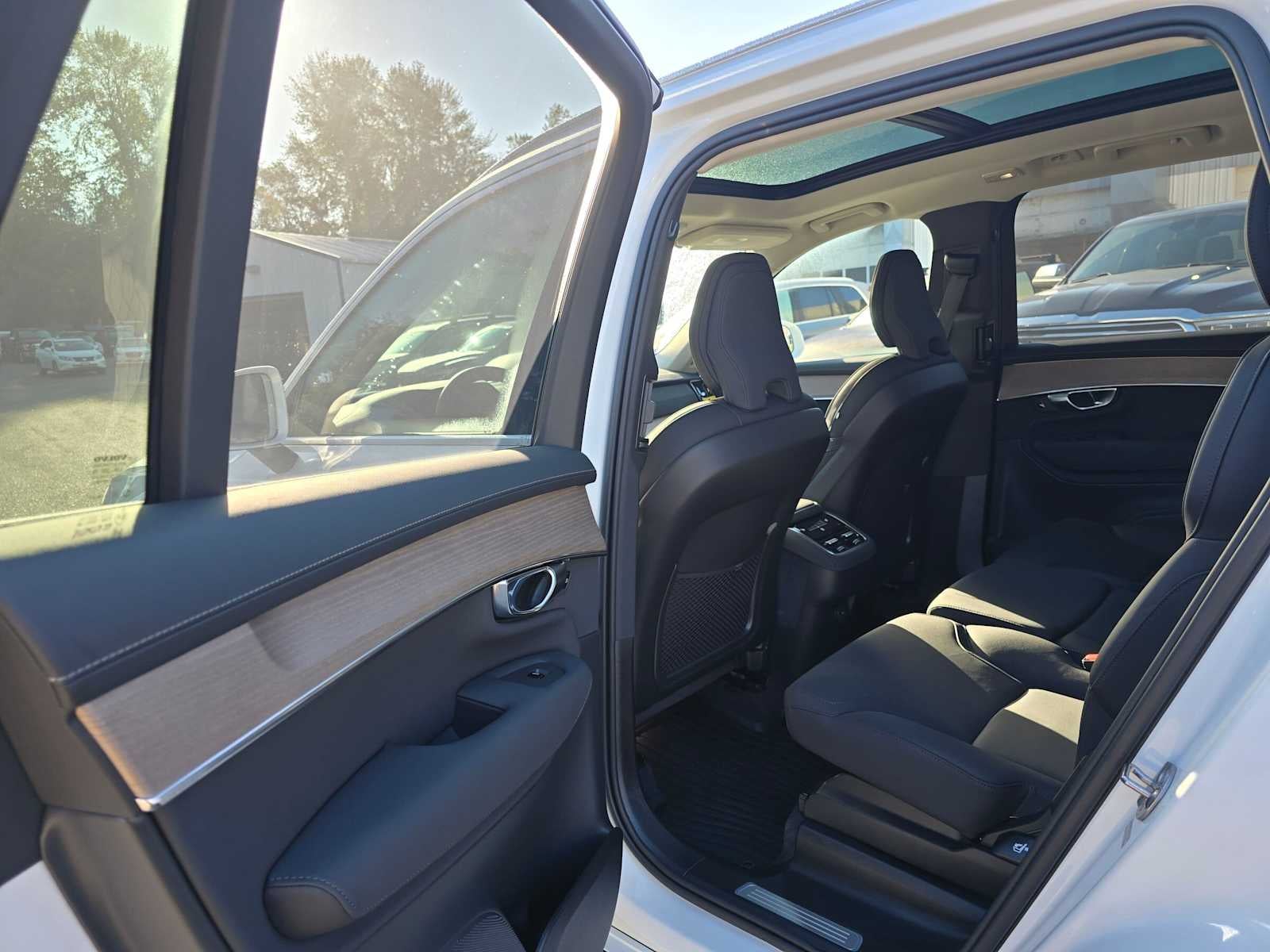 2026 Volvo XC90 Plus