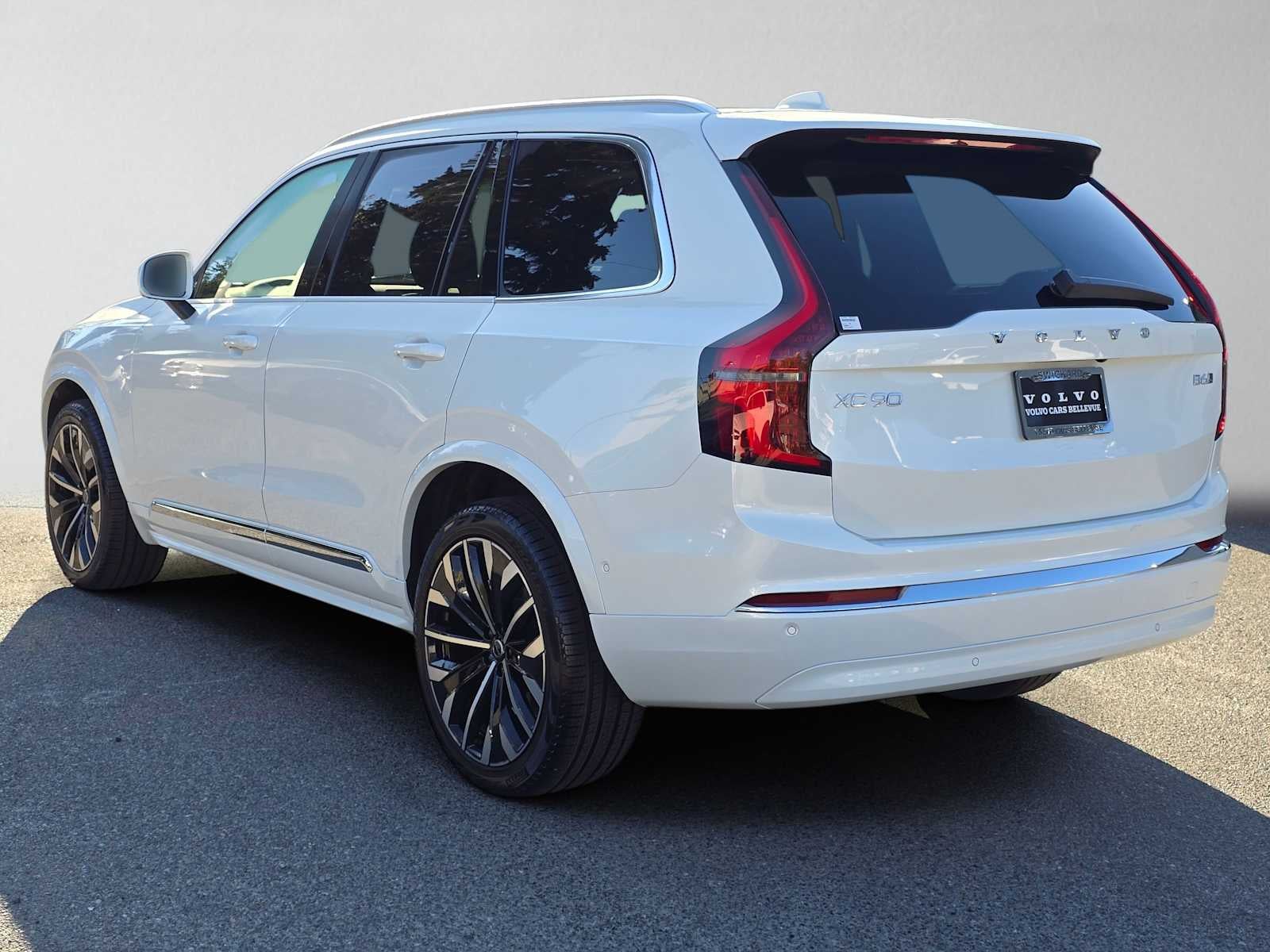 2026 Volvo XC90 Plus