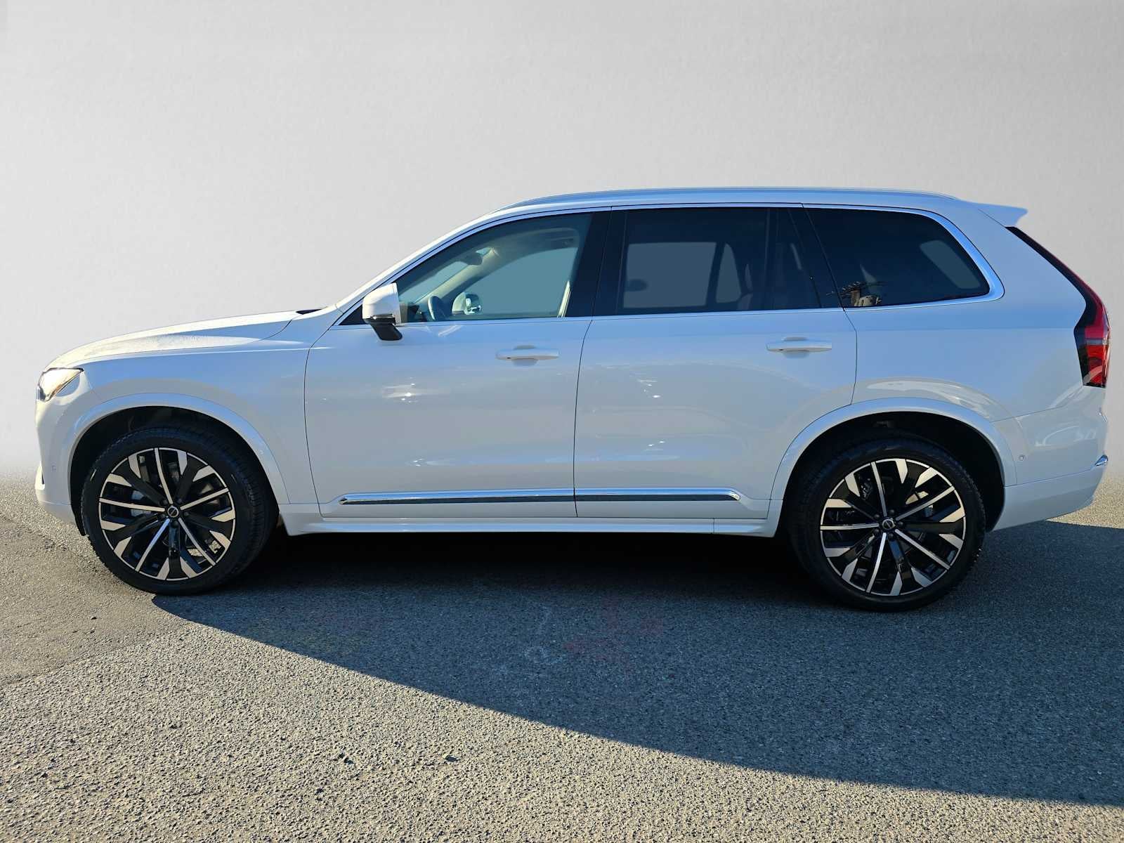 2026 Volvo XC90 Plus