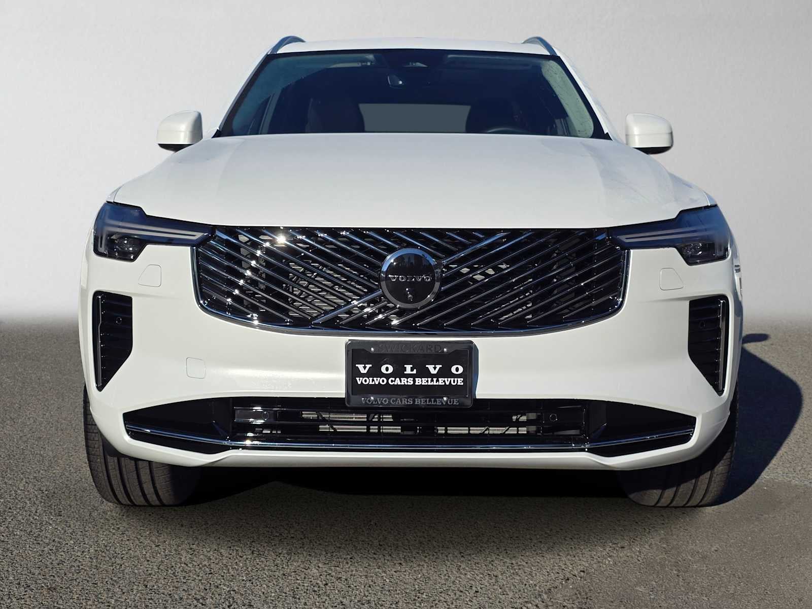 2026 Volvo XC90 Plus