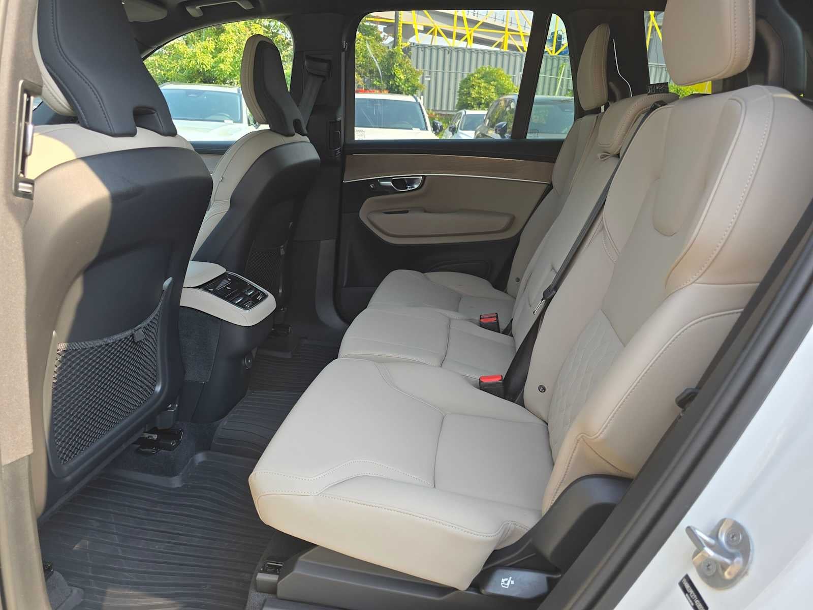 2026 Volvo XC90 Plus