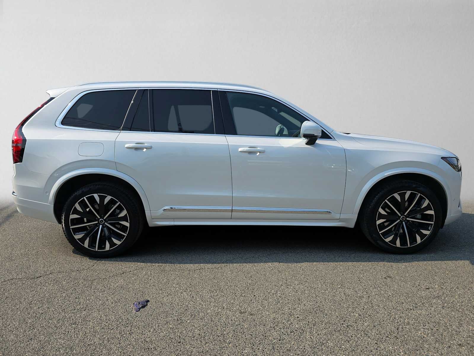 2026 Volvo XC90 Plus
