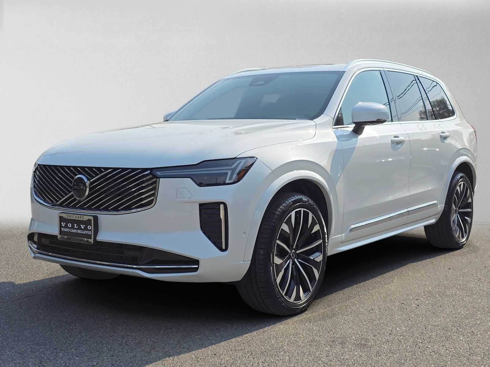 2026 Volvo XC90 Plus
