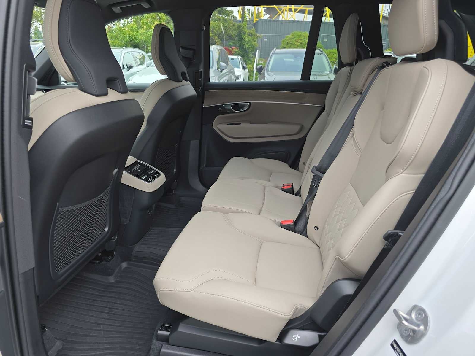 2026 Volvo XC90 Plus