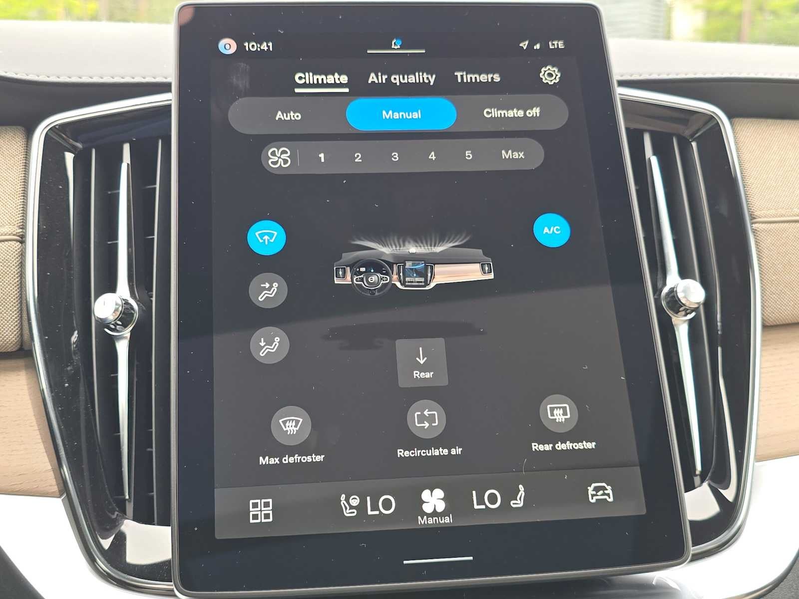 2026 Volvo XC90 Plus