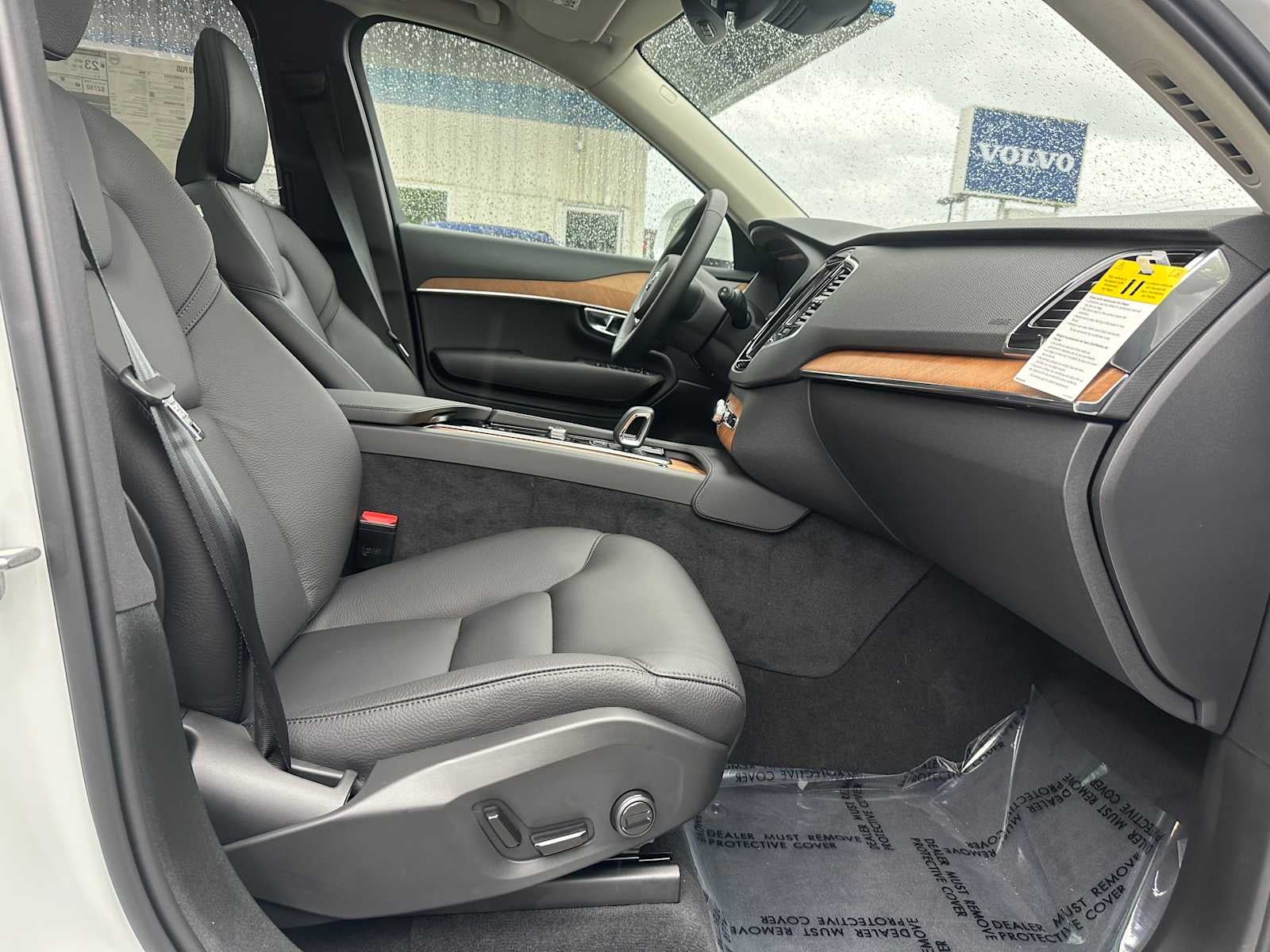 2025 Volvo XC90 Plus