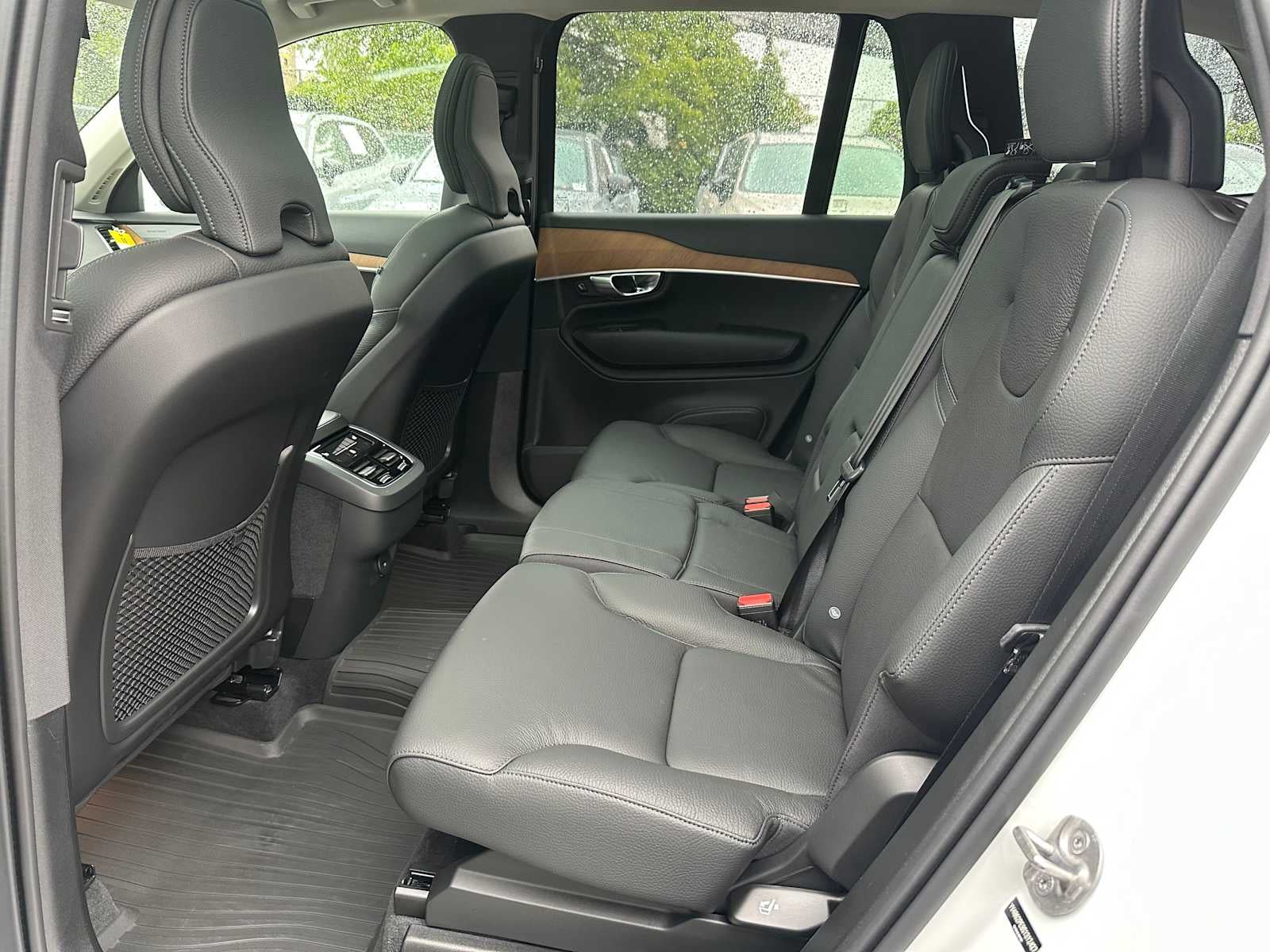 2025 Volvo XC90 Plus