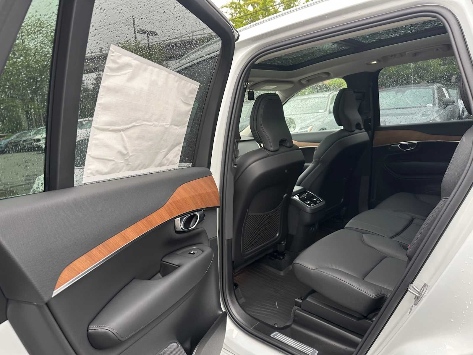 2025 Volvo XC90 Plus