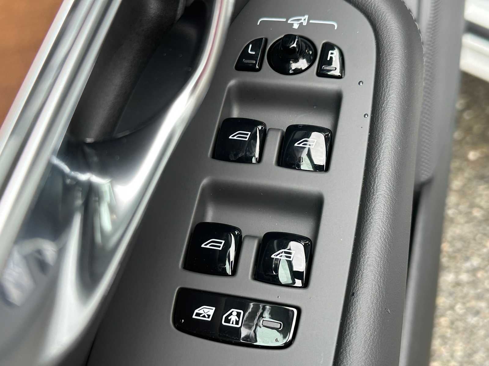 2025 Volvo XC90 Plus