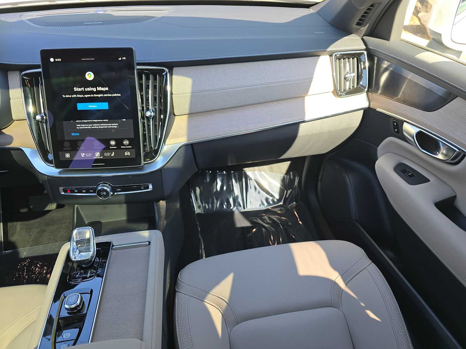 2026 Volvo XC90 Plus