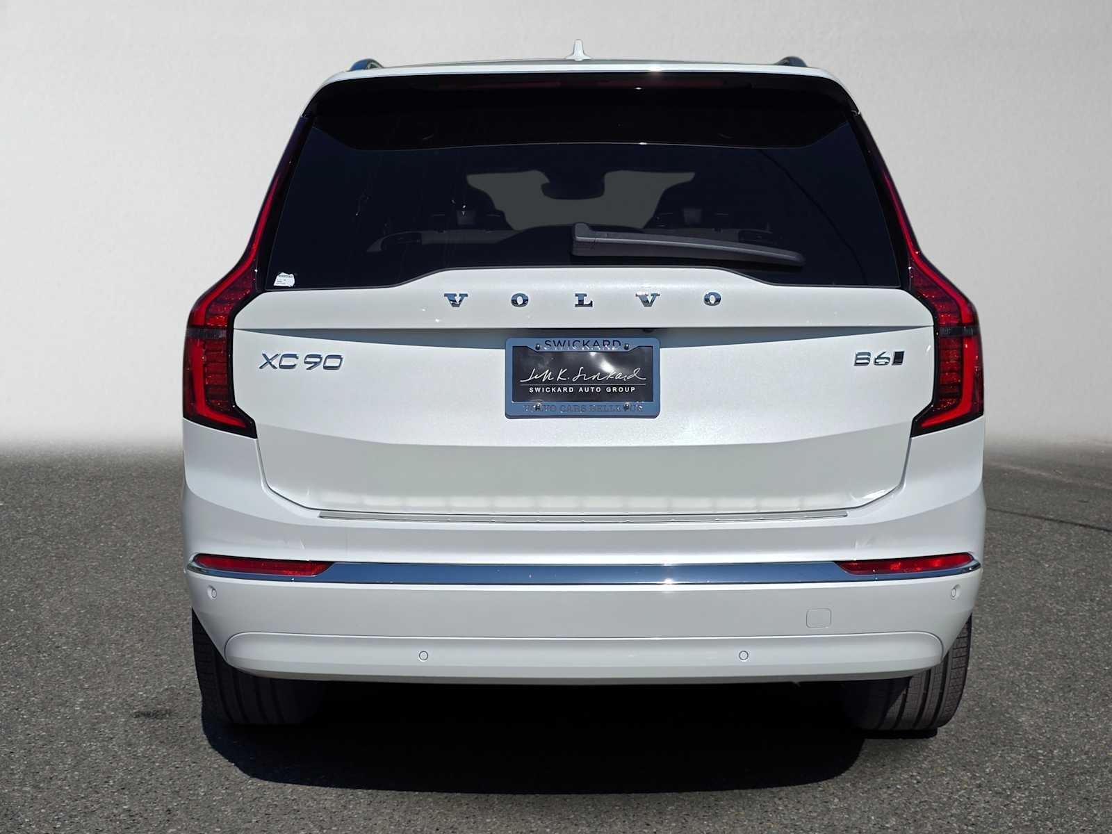 2026 Volvo XC90 Plus