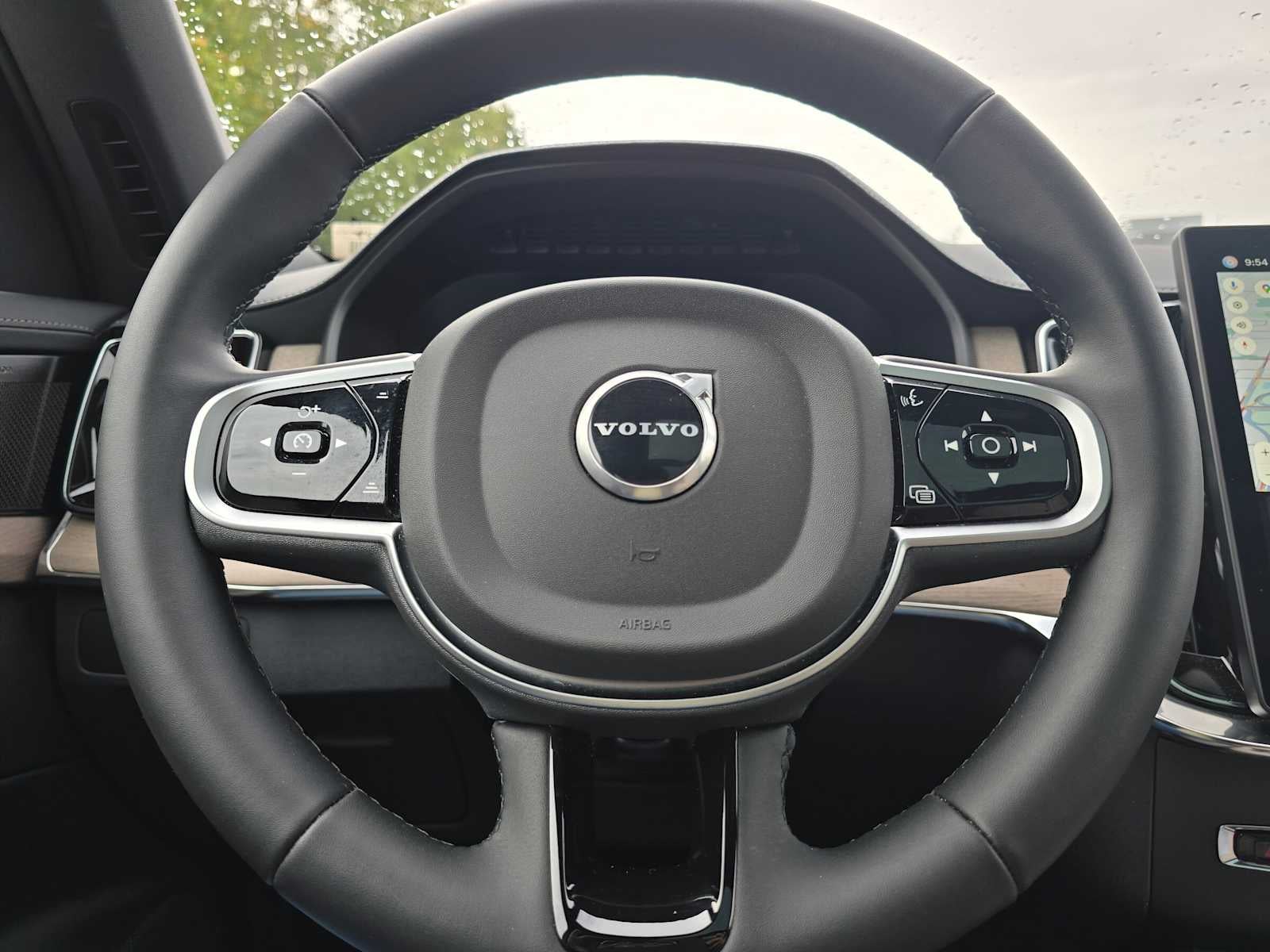 2026 Volvo XC90 Plus