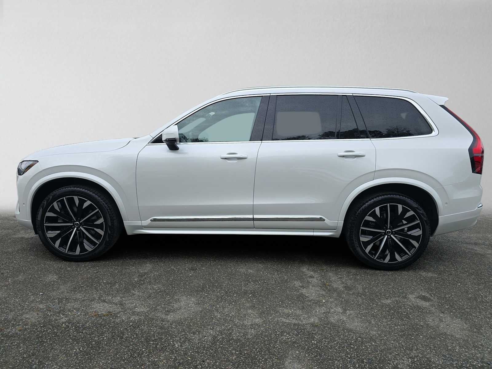 2026 Volvo XC90 Plus