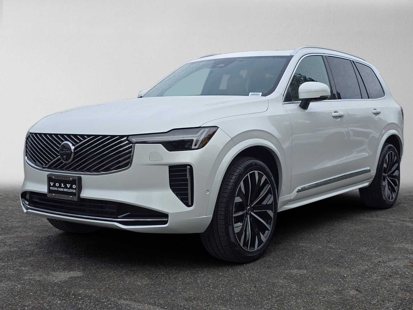 2026 Volvo XC90 Plus